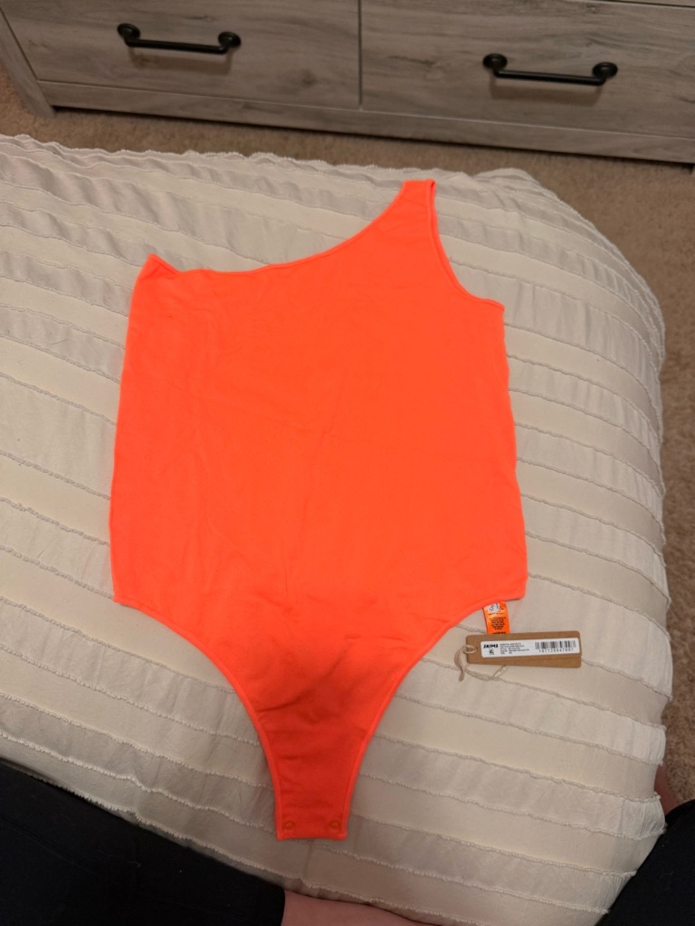 SKIMS Essential Bodysuit One shoulder